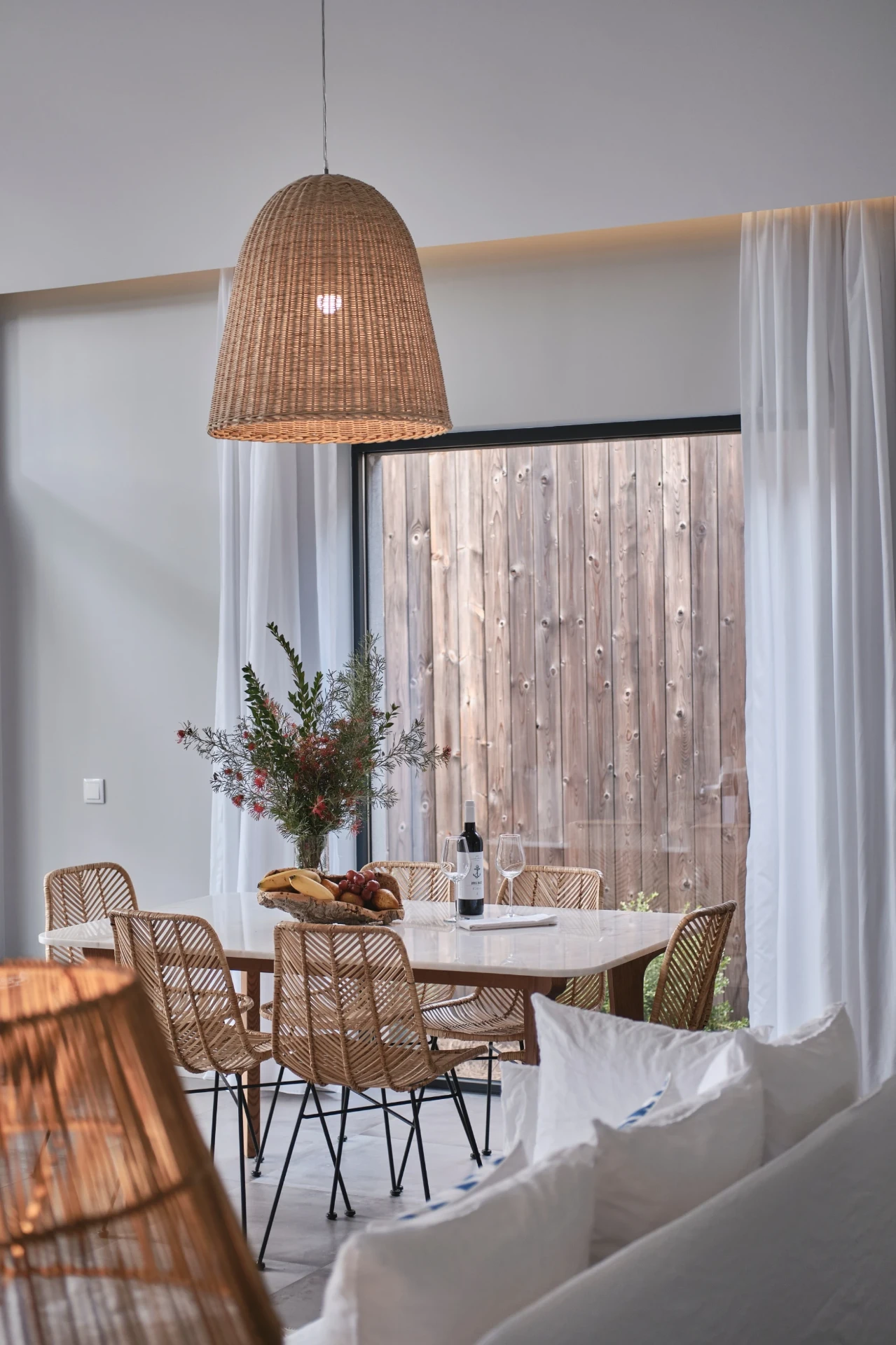 Dining room detail